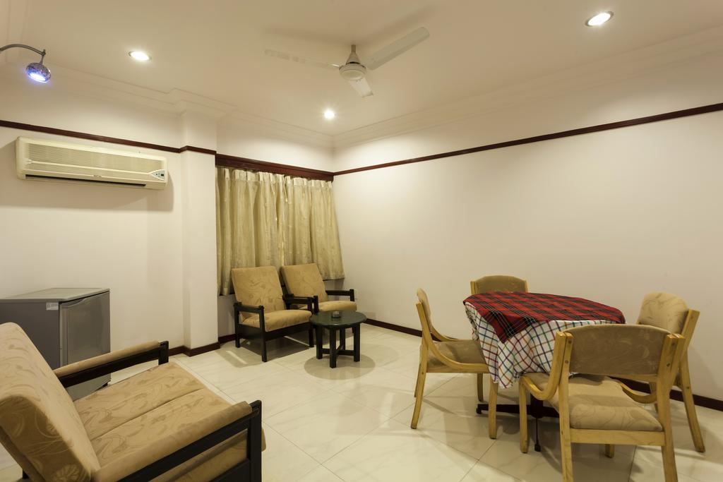 Hotel Vrishali Executive Kolhapur Esterno foto